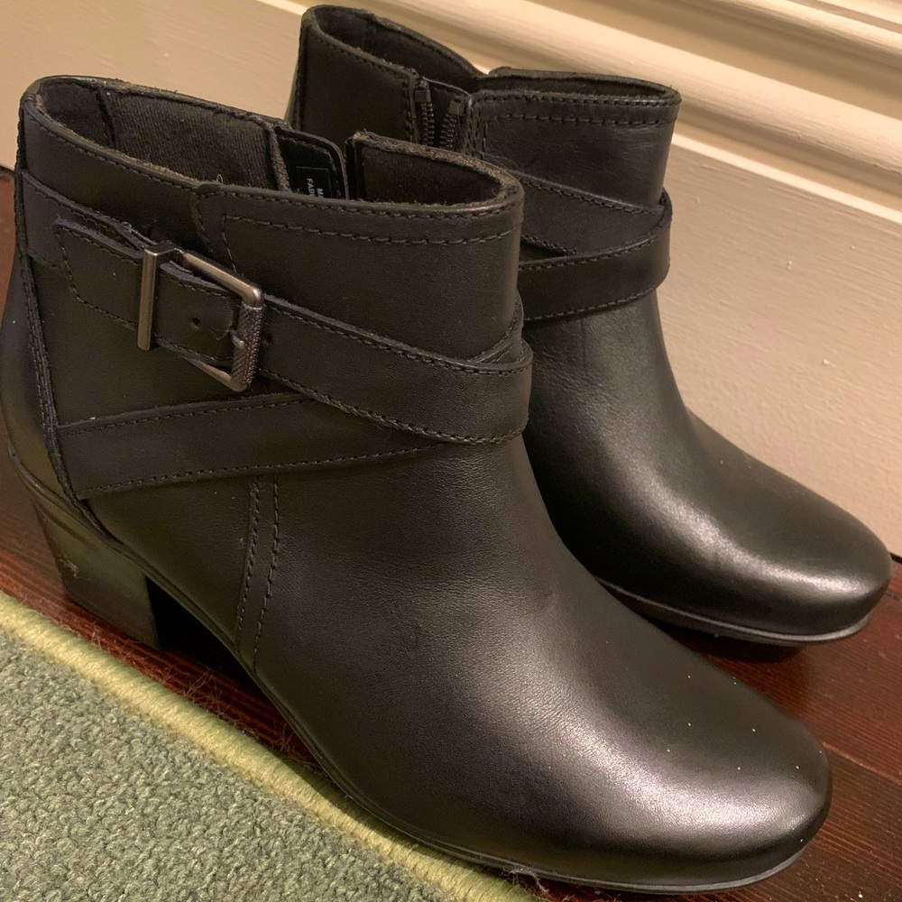Clarks Emslie Cyndi black boot
